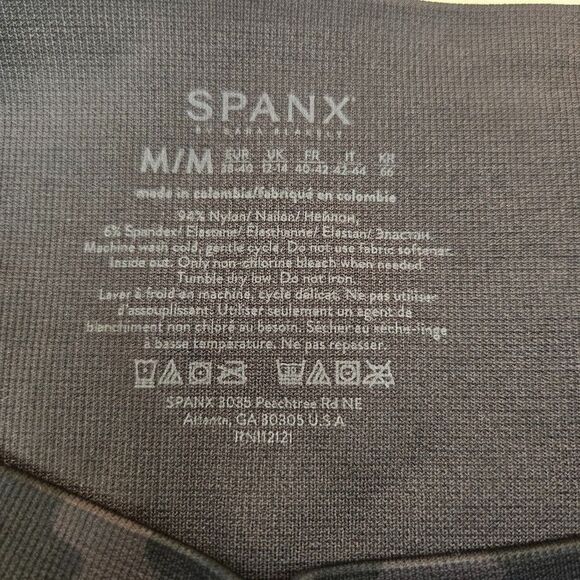 SPANX Look At Me Now Bike Shorts Black Camo Size Medium 7" Inseam 50180R‎ NWT - Picture 9 of 9